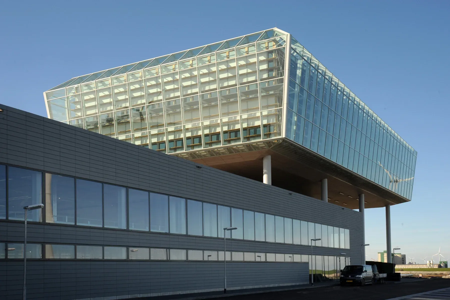 HWD 4116 jpg webp webp