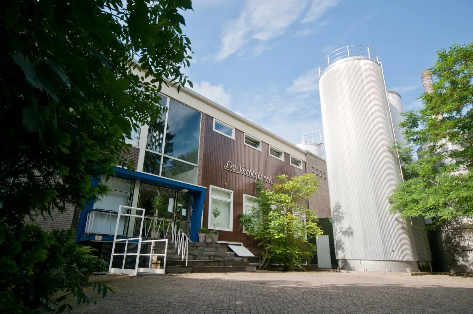 WVW1086 1626x1080 1 jpg webp webp