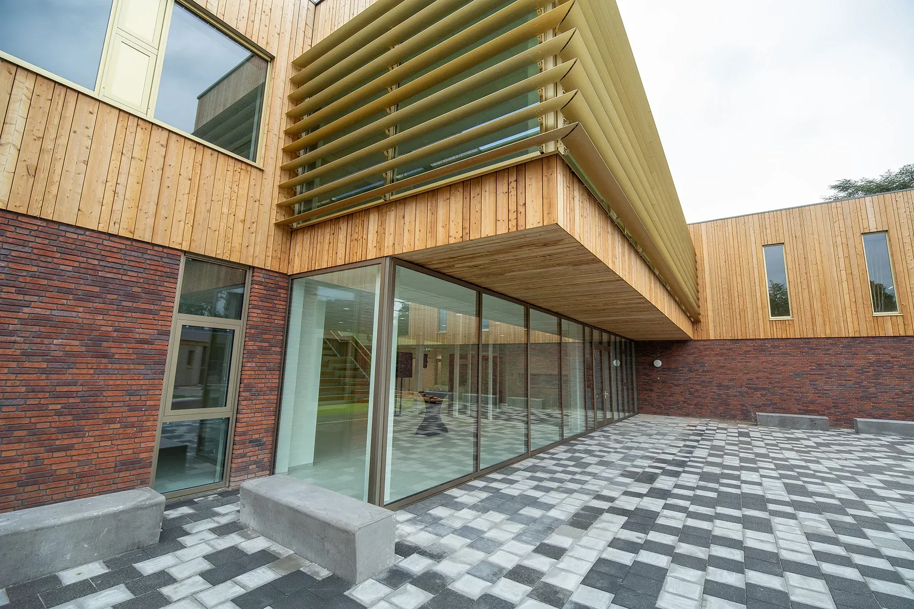 Wellant College 32 jpg webp webp