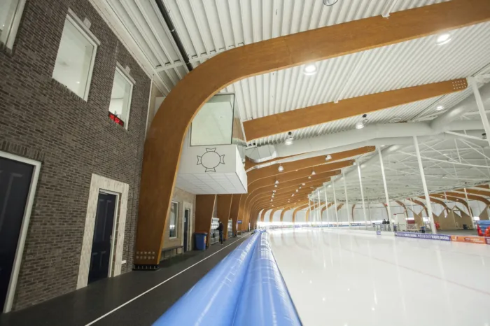 Elfstedenhal bouwen