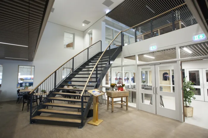 11stedenhal in Leeuwarden