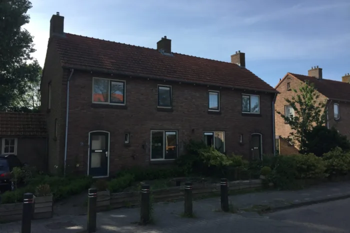 Groot onderhoud 14 woningen in Anna Paulowna