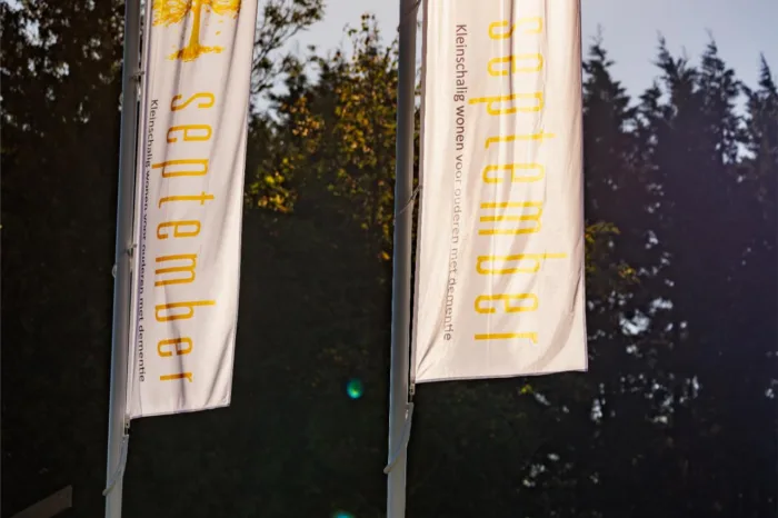 48 appartementen 't Harste, Sneek vlaggen