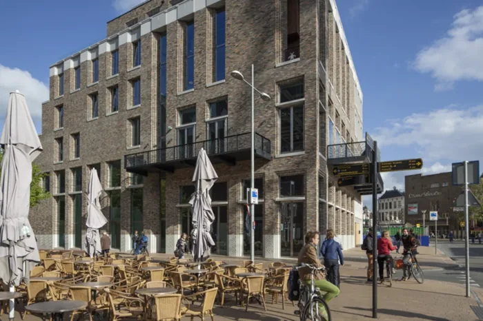 Sociëteitsgebouw G.S.C. Vindicat, Groningen buiten