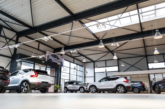 Verbouwing showroom Volvo Drachten