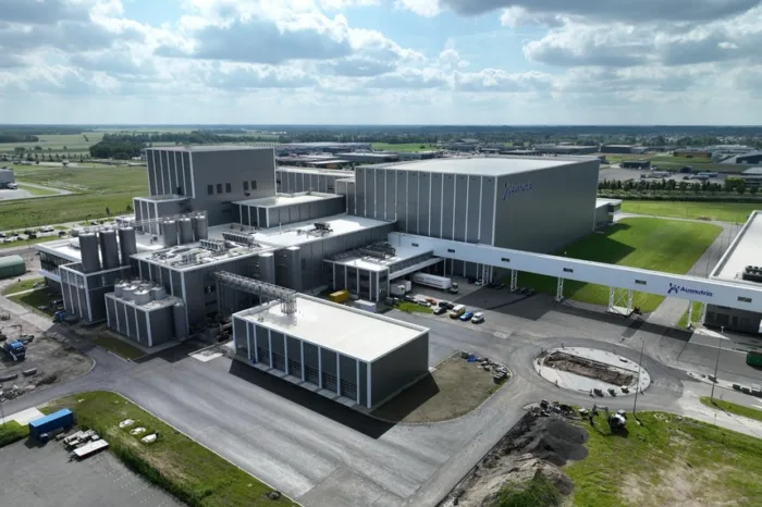 Zuivelfabriek laten bouwen