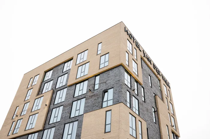 8 verdiepingen van der Valk