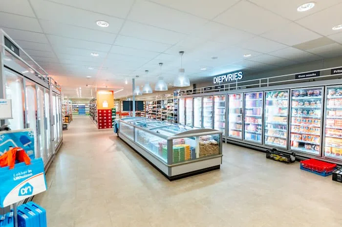 Binnenkant Albert Heijn Uithuizen