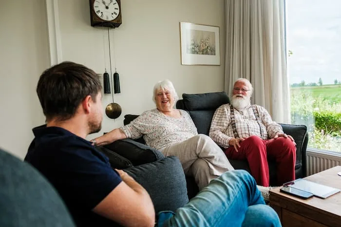 Vertrouwen en volop gezelligheid: Aagje en Okko over de versterking van hun huis