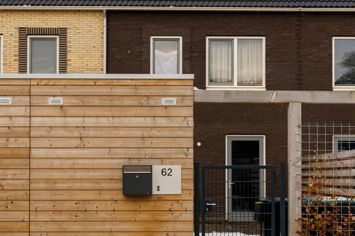 Delfzijl Cosis achterkant woningen