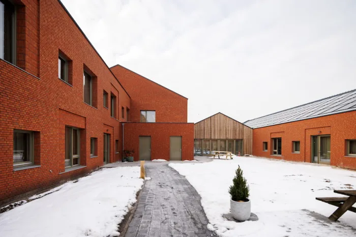 Zorgwoningen en zorgstudios voor Cosis en Zonnehuisgroep