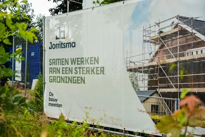 Versterken met een persoonlijke aanpak: “Ons huis, hun vakmanschap”