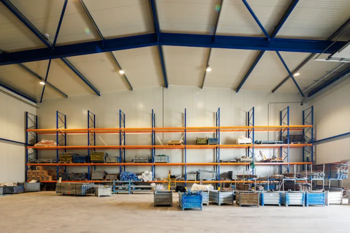 Over Jorritsma Bouw bedrijfshal