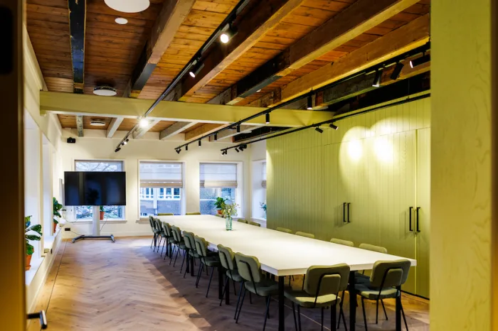 Vergaderruimte grote groepen Weids